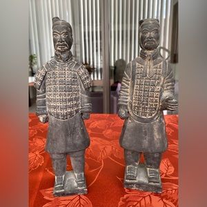 Standing Chinese Terracotta Soldier Statue (2pcs)